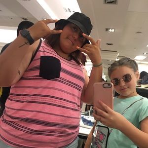 Meet your Posher, Victoria